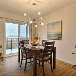 5 1/2 - Lévis (St-David), 2ième étage, climatisé, comptoirs granit, 2 stat, libre 1ier nov 2025 - Photo 2