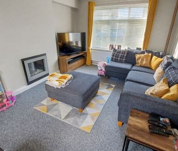 Third Avenue, Scampton, Lincoln - Photo 2