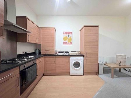 1 bedroom flat to rent - Photo 2