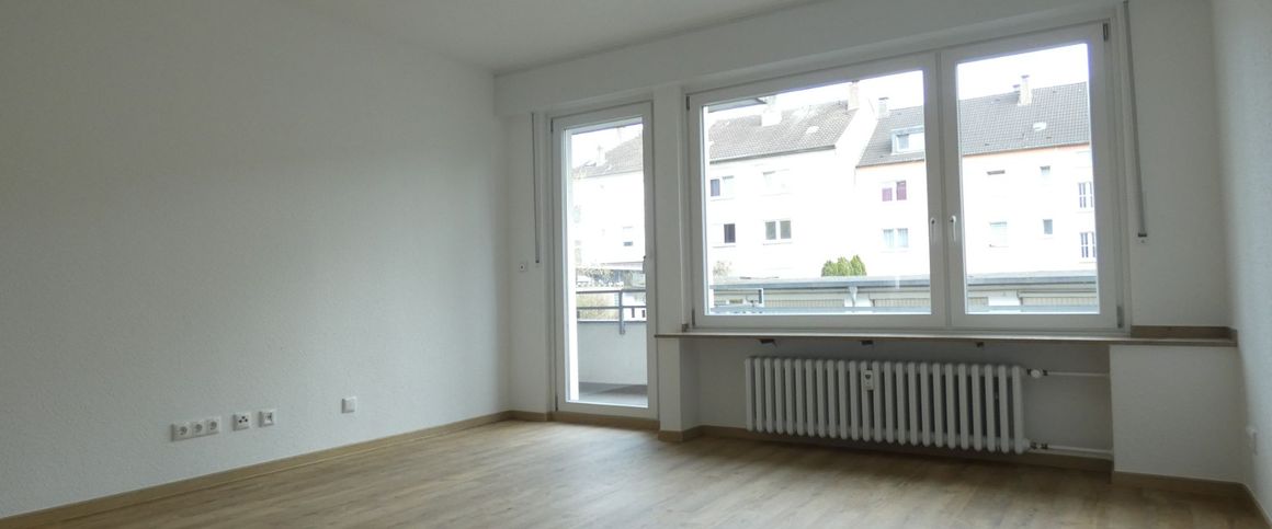 Dichterviertel: Erstbezug nach Sanierung! Helle 2-Zimmer-Whg. mit Balkon! - Foto 1