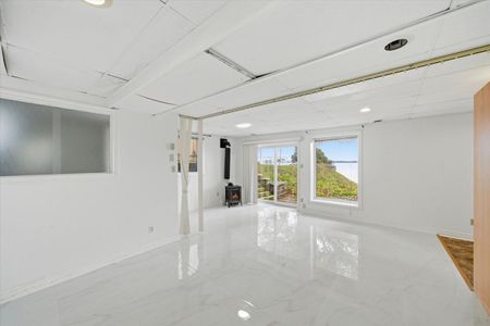 For Lease - 2999 Lakeside Drive Unit# Lower Level, Severn, Ontario - Photo 4