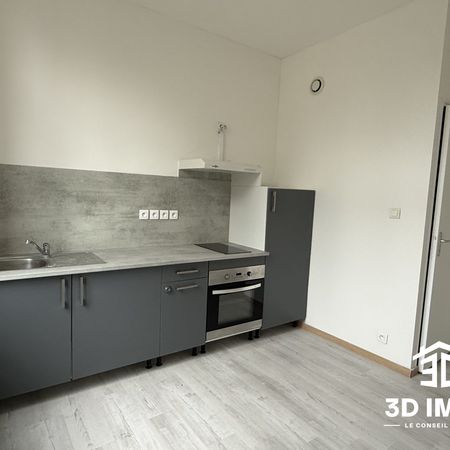 Location Appartement 4 pièces 46m² AVESNES SUR HELPE 59440 - Photo 3