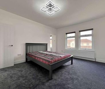Lambourne Road, Chigwell, IG7 - Photo 6