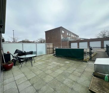 Ruim gelijkvloers appartement met 2 slpka en terras CENTRUM GEEL - Photo 1