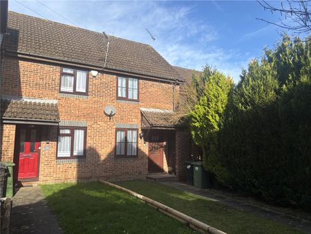 2 bedroom house to rent Goodlands Vale, Hedge End, Southampton, Hampshire, SO30 - Photo 5