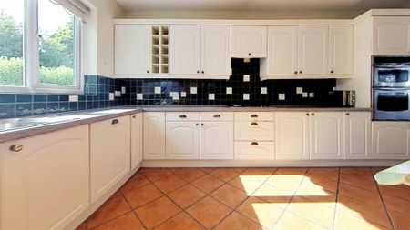 8 bedroom house to rent - Photo 3