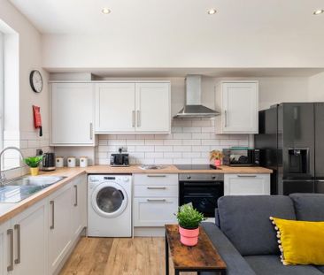 4 bedroom house to rent - Photo 1