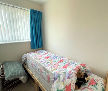 3 bedroom semi-detached house to rent - Photo 6