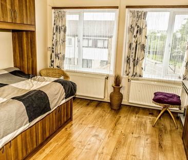 Studio Flat, Fairbanks Road, N17 - Photo 3