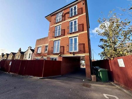 Ridgepoint Court, Wheeler Street, Maidstone, ME14 - Photo 3