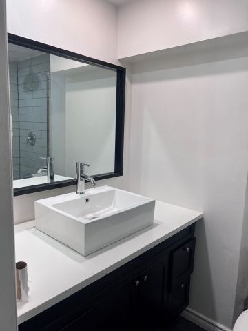 For Lease - 4358 Bacchus Crescent, Mississauga, Ontario - Photo 2