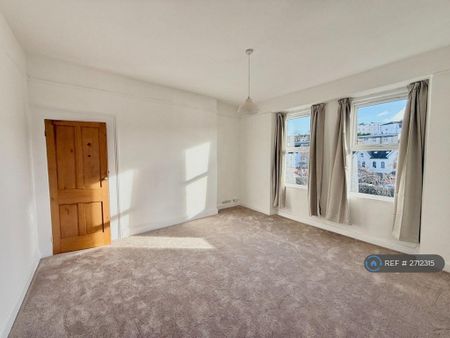 1 bedroom flat to rent - Photo 2