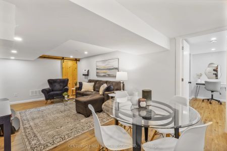 248 Kingsleigh Court #Suite - Photo 2