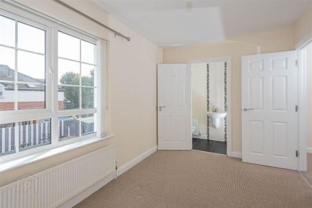 4 Goldstone Hall, Belfast, BT4 1JE - Photo 3