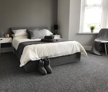 3 bedroom house of multiple occupation to rent - Photo 3