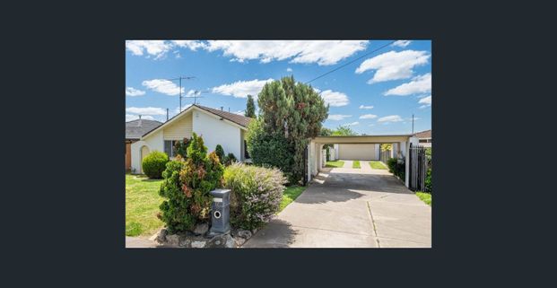 Well Presented with Ample Shedding! - Photo 1