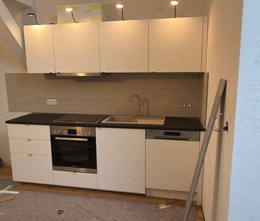 Dachgeschoßwohnung mit Fernblick in historischer Villa – Erstbezug ... - Photo 2