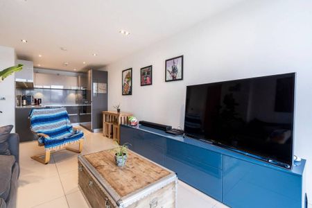 1 bedroom flat to rent - Photo 4