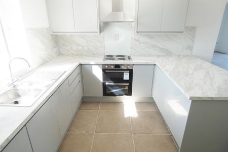 Skitham Lane, Preston - Photo 3