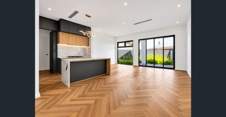 Spacious 4-Bedroom Family Home with Modern Comforts in Fulham - Photo 4