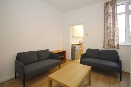 4 bedroom house share to rent - Photo 2