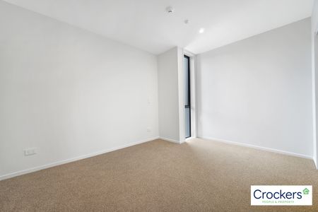 Brand New 3 Bedroom 3 Bathroom Townhouse - Photo 2