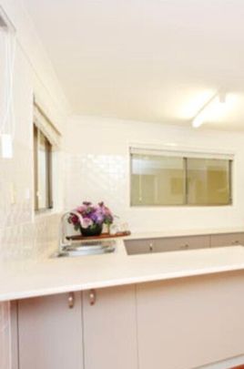 Daisy Hill - Photo 1