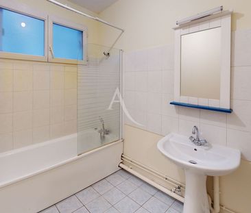 Location Appartement 3 pièces 74m² - Photo 4