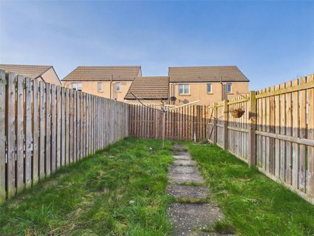 2 bedroom semi-detached house to rent - Photo 3