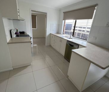 FULLY RENOVATED LOWEST BRICK HOME IN GLENELLA CLOSE TO EVERYTHING - Photo 3