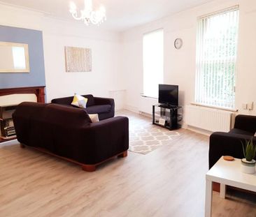 1 bedroom in a house share to rent - Photo 1