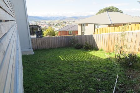 1/7 Beakley Drive Glenorchy TAS 7010 Australia - Photo 2