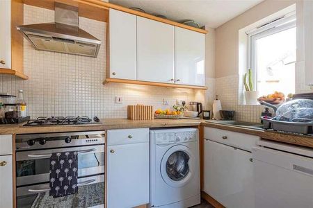 O'leary Drive, Cardiff Bay, Cardiff, CF11 - Photo 4