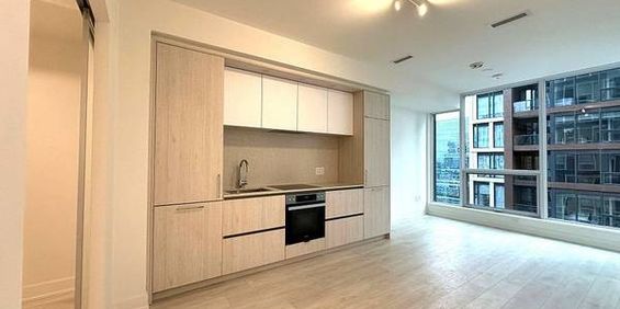 35 Mercer St 2 Beds unit for rent - Photo 3