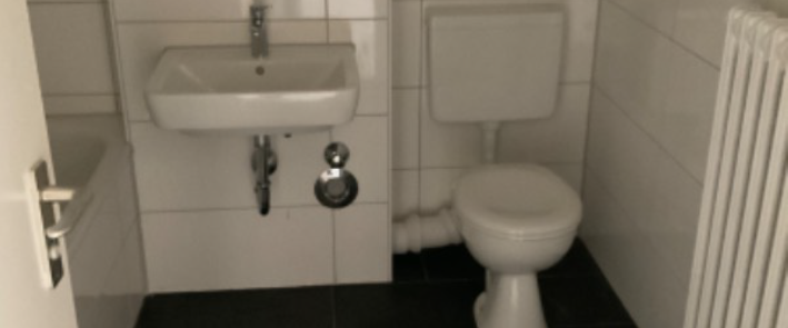 Modernisierte Balkonwohnung für die kleine Familie - Photo 1