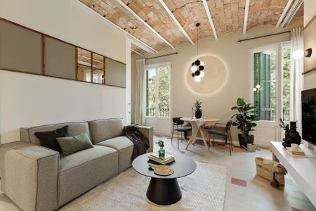 Ronda de Sant Pere, Barcelona, Catalonia 08010 - Foto 5