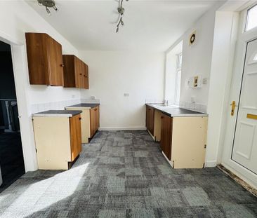 2 bedroom terraced house to rent - Photo 3