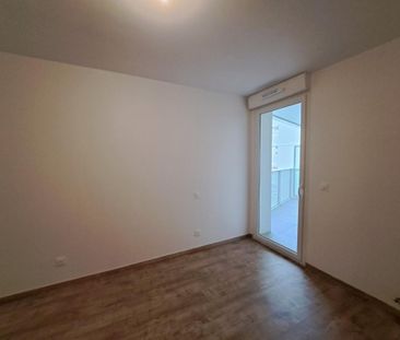Location Appartement 2 pièces 48m² THONON LES BAINS 74200 - Photo 2
