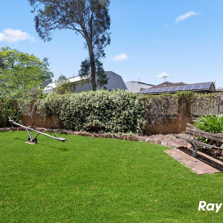 Private & Convenient Residence - Photo 1