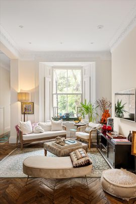 A sensational duplex garden apartment on Randolph Avenue W9. - Photo 1