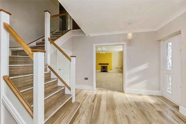 5 bedroom detached house to rent - Photo 1
