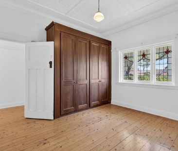 4 Bedroom Family Home!!! - Photo 1