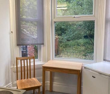 1 Bed Flat, Demesne Road, M16 - Photo 1