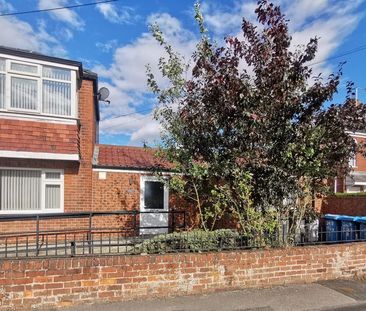 2 bedroom flat to rent - Photo 6