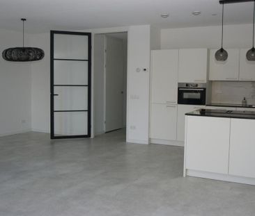 Appartement te huur: Dennenlaan 16-B 1161 CR Zwanenburg - Photo 1