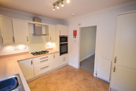 2 bedroom detached house to rent - Photo 5