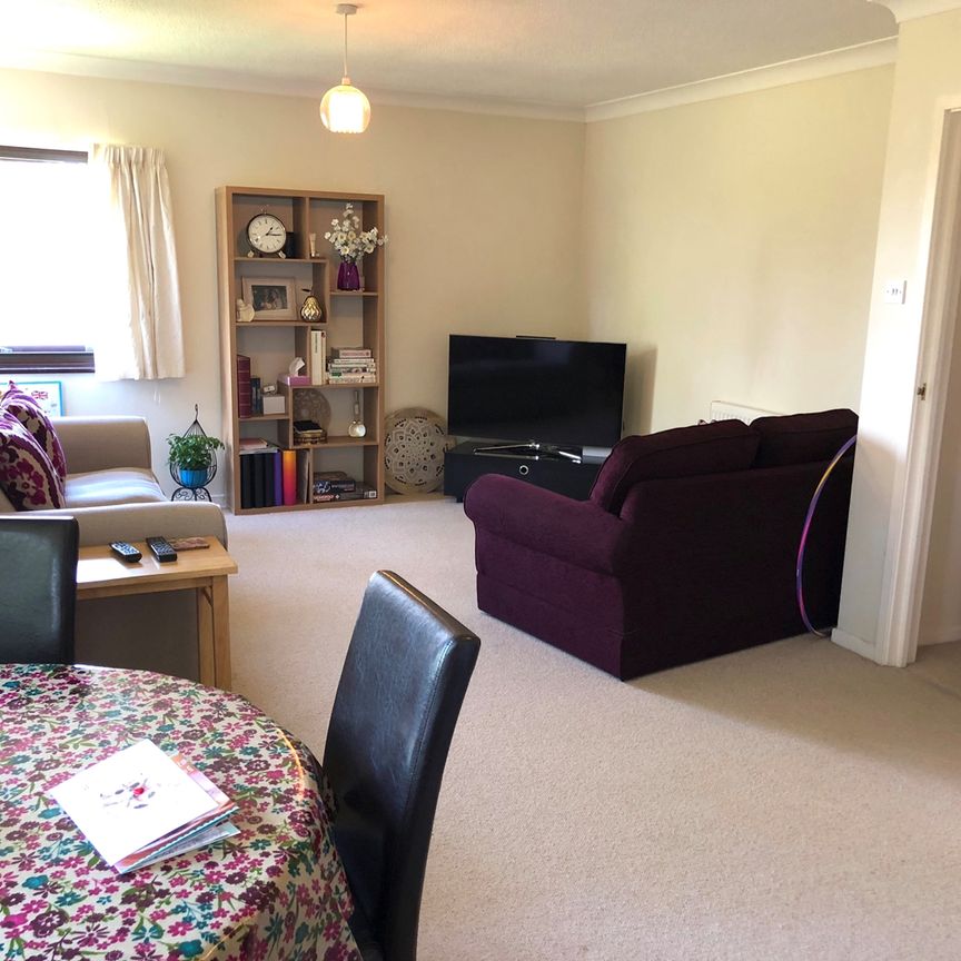 Pine Trees Court, Pine Trees, Hassocks, West Sussex BN6 8NW - Photo 1