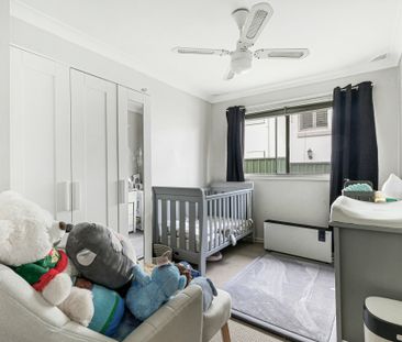 GREAT FAMILY HOME - Photo 5