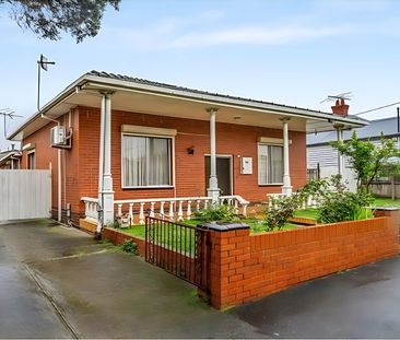 54 Roseberry Street, Ascot Vale VIC 3032 - House For Rent | Domain - Photo 3
