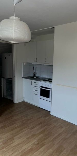 Andra Villagatan 11 - Foto 1